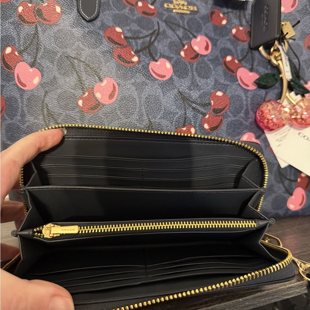 NWT Coach Cherry Print Tote w/Lg Wallet Glitter Wristlet & Bag Charm 4Piece Set - Picture 3 of 9